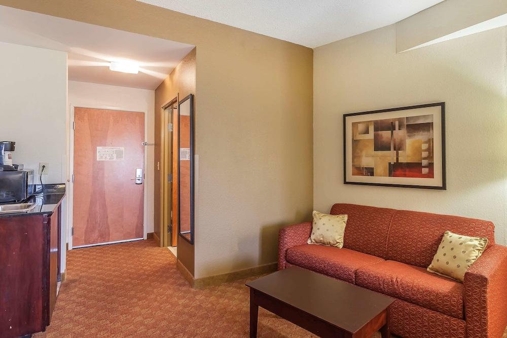 Comfort Suites Suffolk - Chesapeake Exteriér fotografie